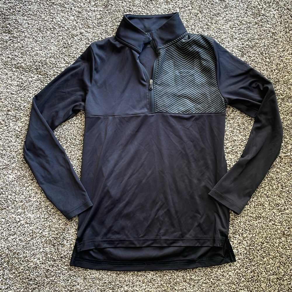 Under Armour 1/4 Zip Long Sleeve Shirt